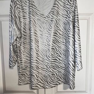 Anthony’s Women's XL Multicolor Animal Print V-Neck Blouse Long Sleeve